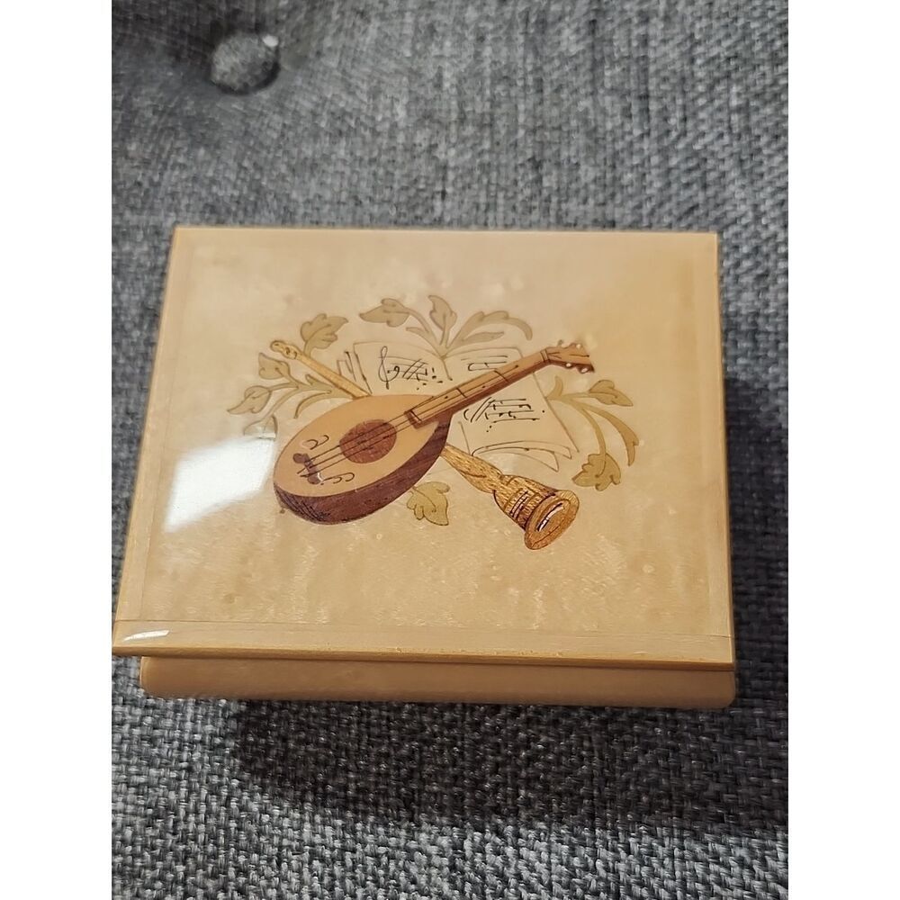 Vintage Music Box Romance Made In Italy